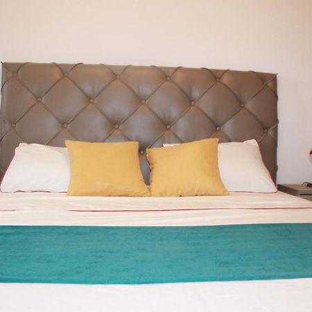 Studio Turquoise Victoria Bukarest Eksteriør billede